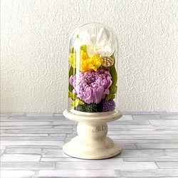 仏花　プリザーブドフラワーのガラスドーム　　お供え花　用途／　お盆　仏壇用　お彼岸　お供えなど 1枚目の画像