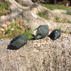 緑水晶 内モンゴル産 8個入り 02 計124g - 天然石