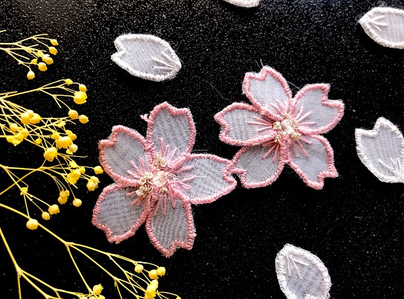 桜 最大の割引 バーゲンで ピアスorイヤリング オーガンジー刺繍