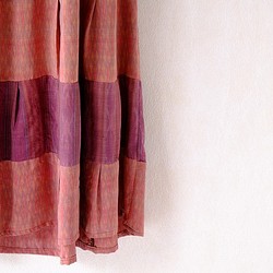 オールドシルクの風に揺れるティアードスカート 1枚目の画像