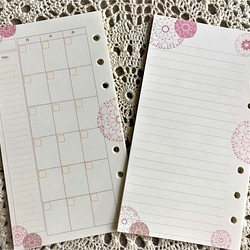 システム手帳リフィル　バイブルサイズ　レース柄ピンク　カレンダーと罫線メモセット 1枚目の画像