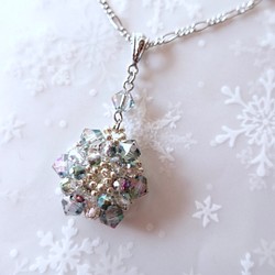 【送料無料】可愛い雪の結晶のネックレス(☆パラダイスシャインカラー☆) 1枚目の画像