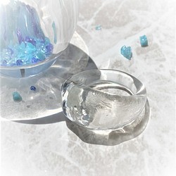 きらめくガラスのリング　氷 1枚目の画像