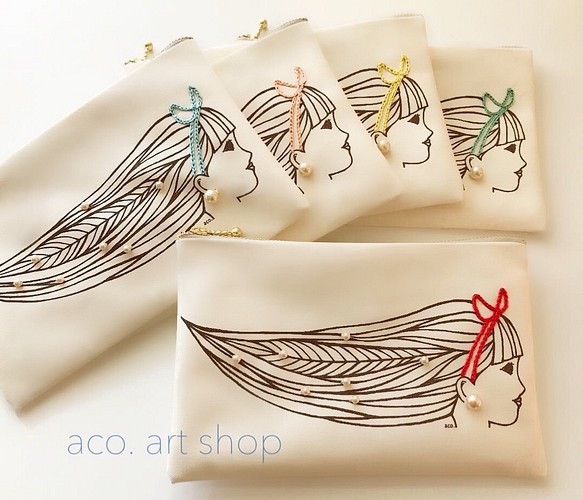 【aco.】再販 リボン刺繍＆パール 可憐なポーチ❁ 1枚目の画像