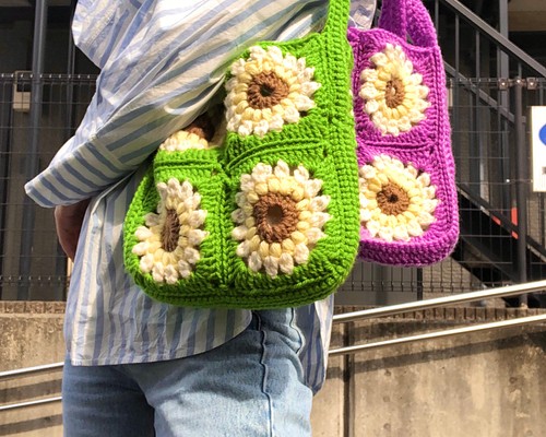 かぎ針編み】granny square❤︎花柄バック❤︎色の変更もご相談