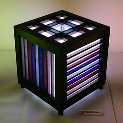 正六面体多彩色格子行灯（賽子紫） 1枚目の画像