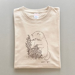 再販開始「マスターとお花たち」手描きデザイン半袖Tシャツ　カラー/ニュアンスベージュ（5.6oz） 1枚目の画像