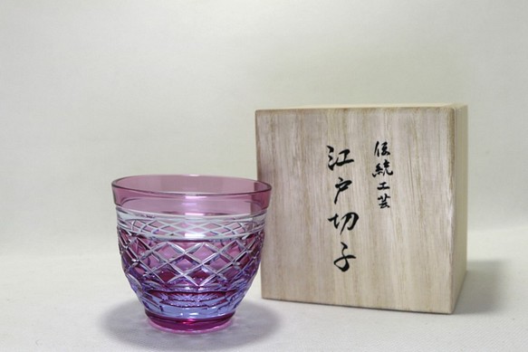 江戸切子　〈数量限定商品〉冷酒グラス　外金赤+ネオジウム　 1枚目の画像