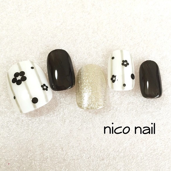 和モダンな着物ネイル ネイルチップ ネイルシール Nico Nail 通販 Creema クリーマ ハンドメイド 手作り クラフト作品の販売サイト