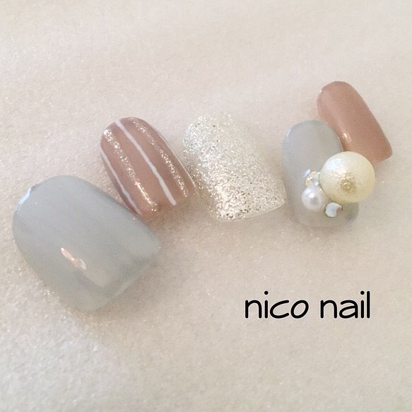 コットンパールの可愛い秋冬ネイル ネイルチップ ネイルシール Nico Nail 通販 Creema クリーマ ハンドメイド 手作り クラフト作品の販売サイト