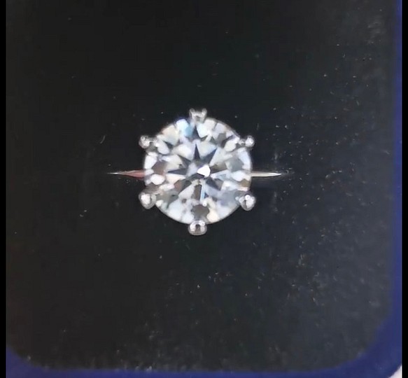 モアサナイト　モアッサナイト　5ct リング　指輪　ダイヤ　一粒　縦爪　ダイヤモンド　結婚指輪　婚約指輪　キュービック