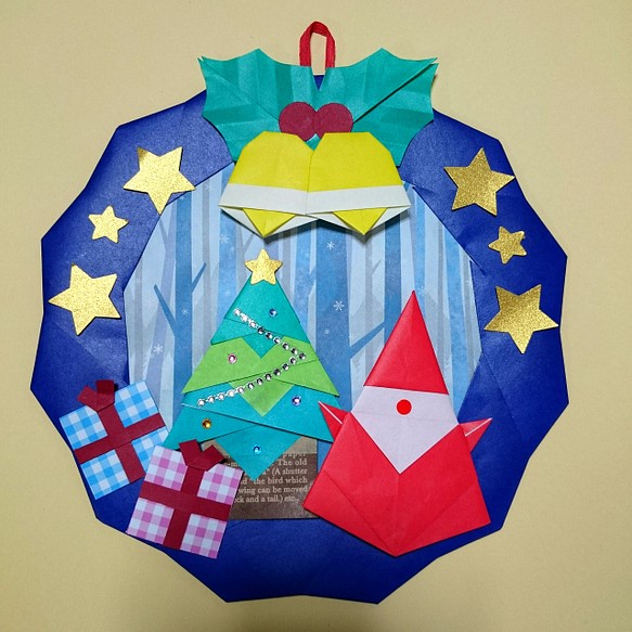折り紙 クリスマス リース 壁面 飾り 1枚目の画像