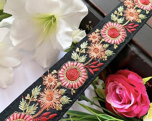 インド刺繍リボン シルク100% 花 黒 アジアン ボヘミアン チュールレース