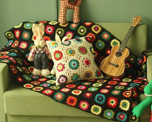 【*⁠・✶゜sale・⁠。゜】毛糸手編み　パッチワーク　vintageカバー