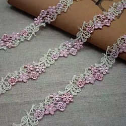 花刺繍レース クロシェ かぎ針編み ピンク 白 薔薇 素材 パーツ 刺繍テープ ケミカルレース プリンセス かわいい 1枚目の画像