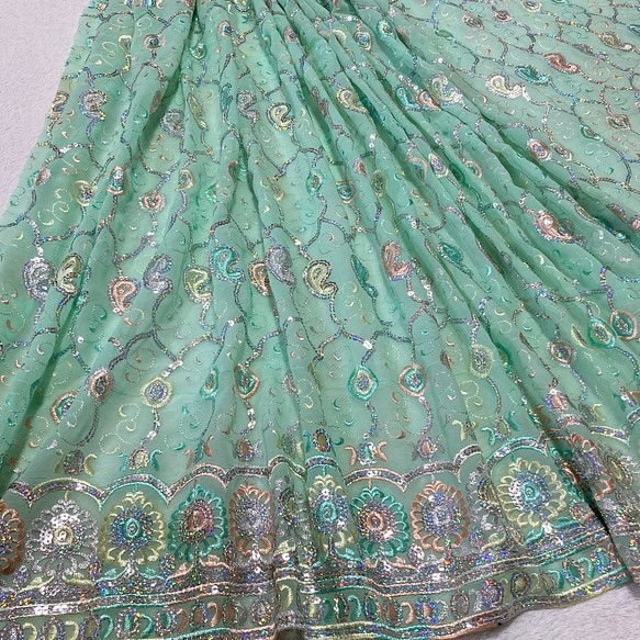 インド刺繍布 ドゥパタ ミントグリーン 黄緑 花 生地 ヴィンテージ