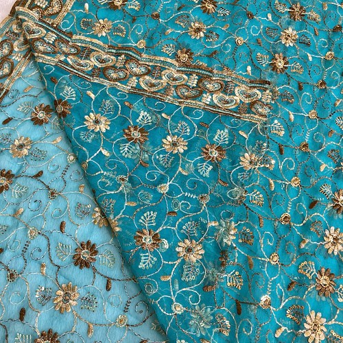 人気急上昇】 インド刺繍布ドゥパタ 刺繍レース メミ様専用 - 生地/糸