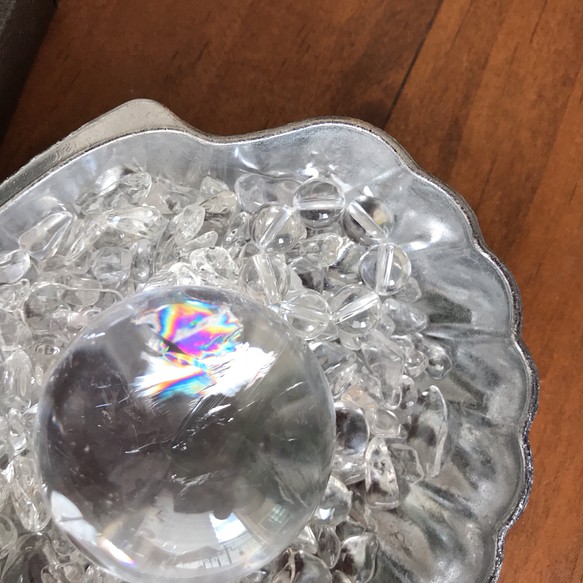 レムリアンシードクォーツ スフィア 5A+++ レインボー入り 33mm/ 家のお守り 水晶 丸玉 天然石 1枚目の画像