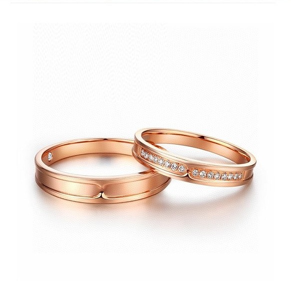 手作受注制作K18のゴールドcouple ring love名入れ可能/結婚指輪/天然ダイヤモンド リングローズゴールド 1枚目の画像