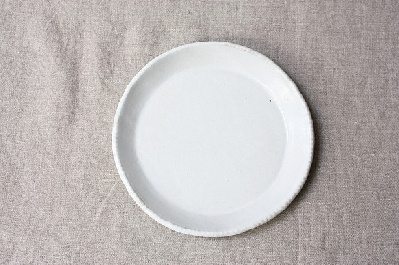 gizagizaリム皿（中/白） 1枚目の画像