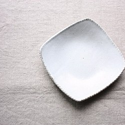 gizagizaしかく皿（白） 1枚目の画像