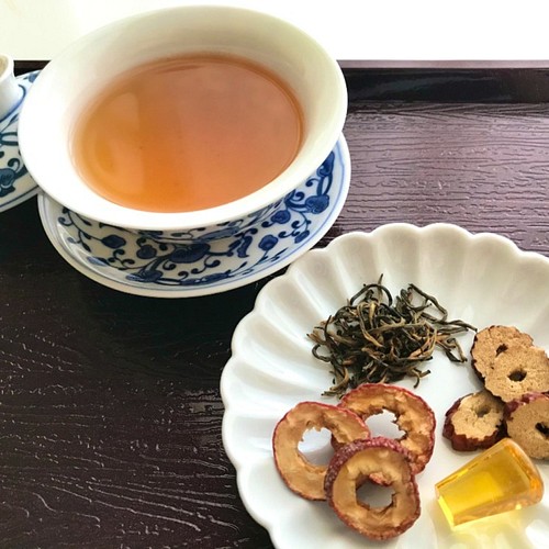 食べる薬膳茶 お腹の不快感に 山査子棗茶 さんざしなつめちゃ コーヒー 紅茶 お茶 七色薬膳 通販 Creema クリーマ ハンドメイド 手作り クラフト作品の販売サイト