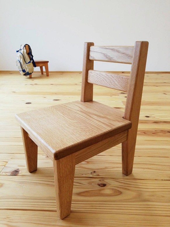 無垢の子供椅子 1枚目の画像