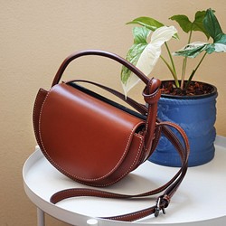 Eve Flap Bag in Espresso Brown Nappa Leather 1枚目の画像