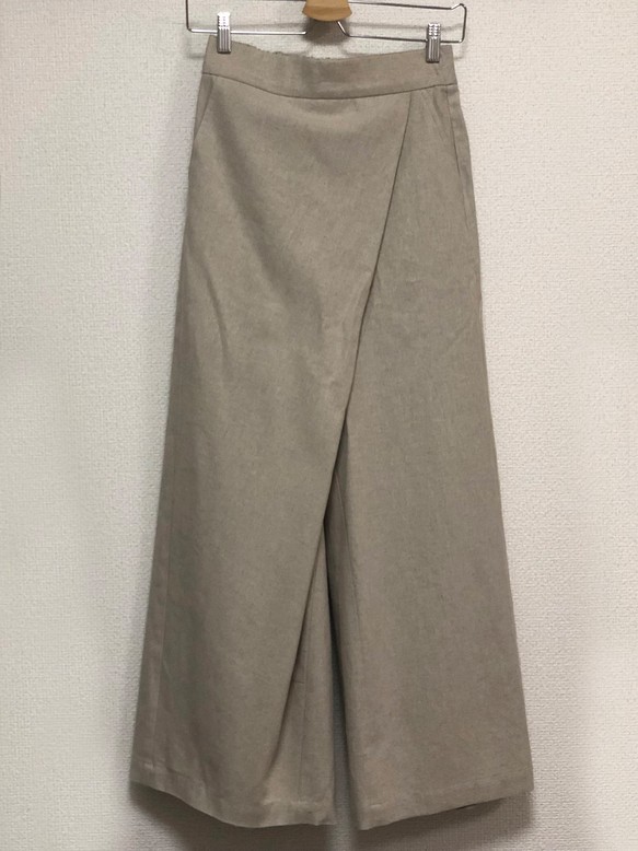 High Waist Tack Linen Pants　（ハイウエストタックリネンパンツ） 1枚目の画像