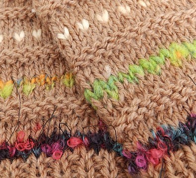 再販 ⛄⛄ニットハンドウォーマー⛄⛄【送料無料】暖か手編み・編み込み柄・変わり糸・ニット雑貨　 1枚目の画像