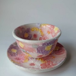 工房ゆずりは　茶菓セット　サーモンピンクの優しい花柄がとても綺麗なうつわ　紅彩花間取　45281 1枚目の画像