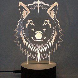 亞克力狼LED照明支架 第1張的照片