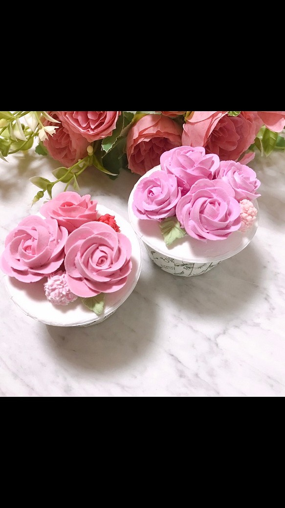 ４個セット　お色変更可♡クレイのバラのフラワーカップケーキ 1枚目の画像