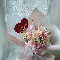 甜美可愛的你/永生玫瑰中大型花束/米白粉色系 第1張的照片