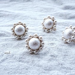 再販2 ビーズ刺繍のピアス〜pearl all white〜 1枚目の画像