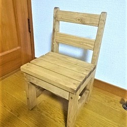 子供椅子　キッズチェア　シンプル　木製　 1枚目の画像
