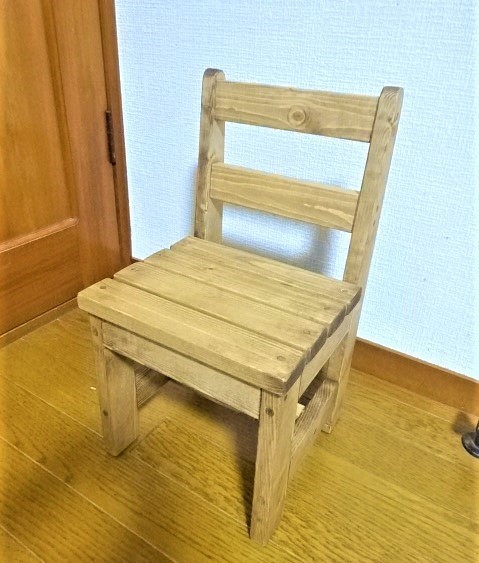 子供椅子　キッズチェア　シンプル　木製　 1枚目の画像