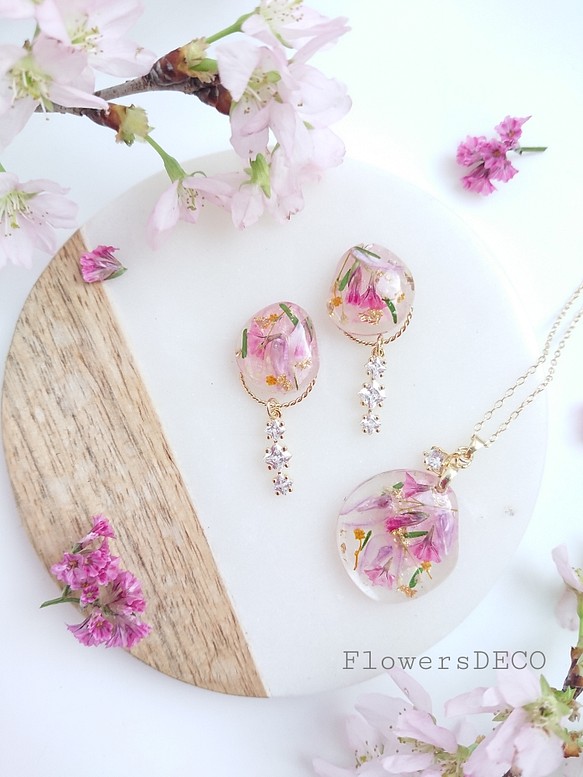 水珠花和搖擺的氧化鋯櫻花色[2WAY耳環和項鍊] creema限量套裝 第1張的照片
