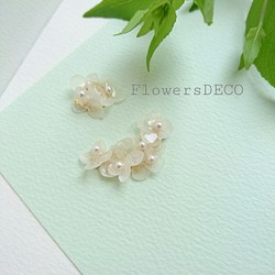 紫陽花ヒトフサ氷雪色【イヤーカフ&イヤリングorピアス】 イヤーカフ