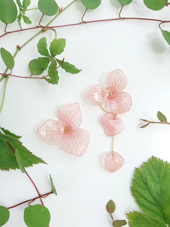 繡球花或紅櫻桃粉[耳環/零件多變] 第1張的照片
