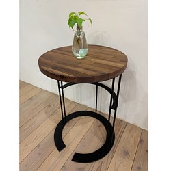 サイドテーブル　ウォルナット風　円形　ラバーウッド　お洒落　インテリア　カフェ　美容室 1枚目の画像