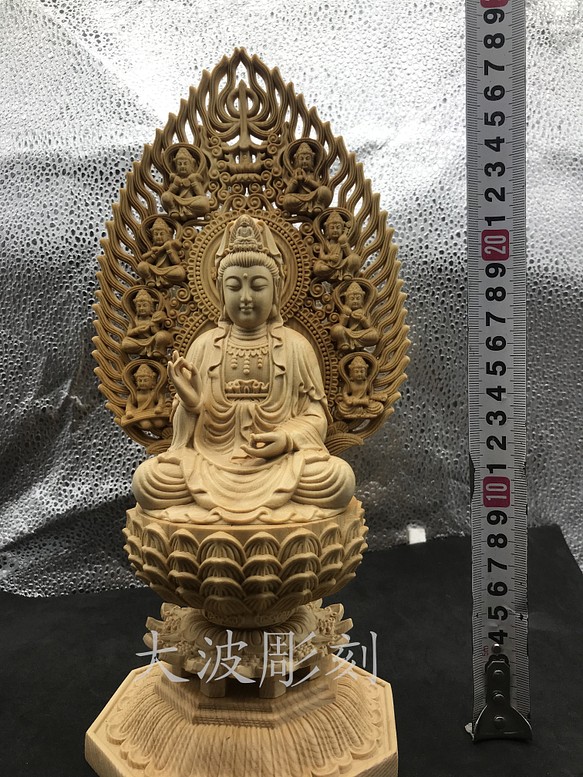 極上品 仏壇仏像 観音菩薩 供養品 精密細工 仏教工芸品 木彫仏像 彫刻