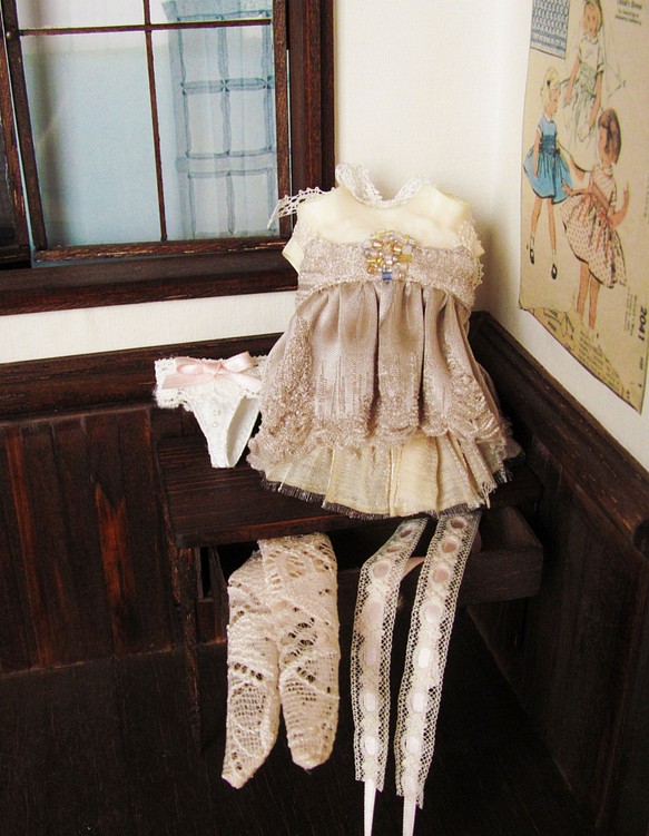 人形服「ビーズワンピースのセット」シャム用 1枚目の画像