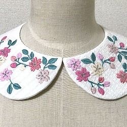 手刺繍つけ襟（桜） 1枚目の画像