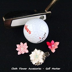 ゴルフマーカー　●　クロースフラワーアクセサリー 1枚目の画像
