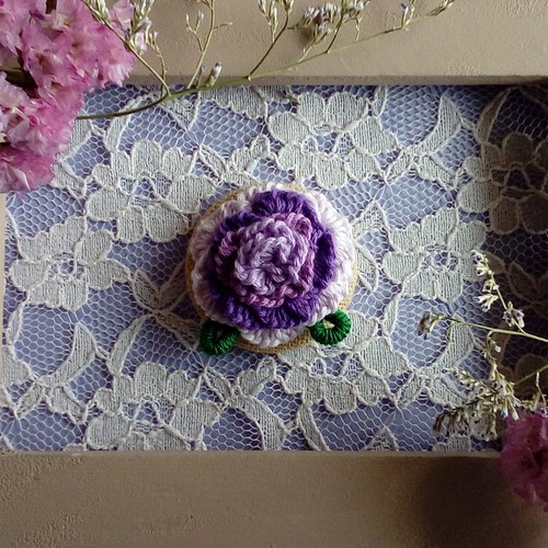 可愛いお花の刺繍 ヘアゴム ブローチ （パープルカラー） ヘアゴム