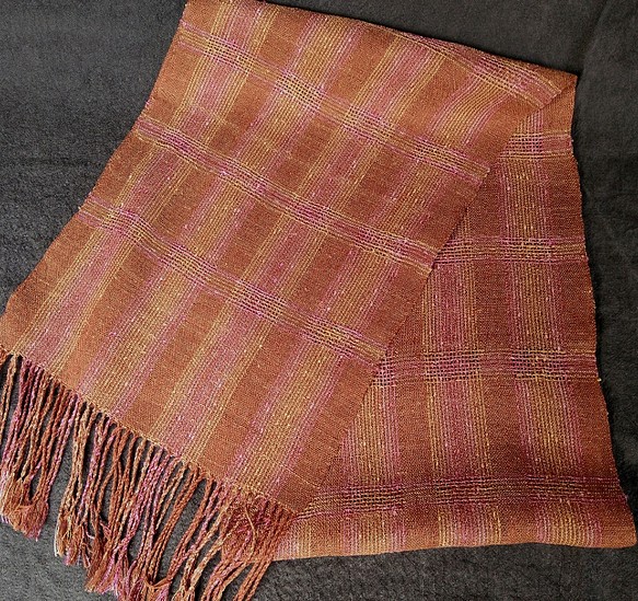 絹のマフラー（模紗織・赤茶） 1枚目の画像