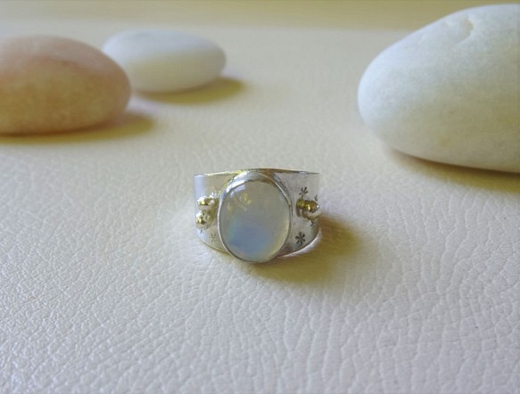 Moonstone Cabochon Ring　ムーンストーンカボションリング　サイズ調整可