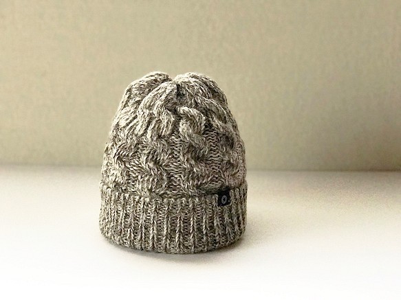 Pokkori艾倫電纜圖案的針織帽（米色石楠×自然石楠） 第1張的照片