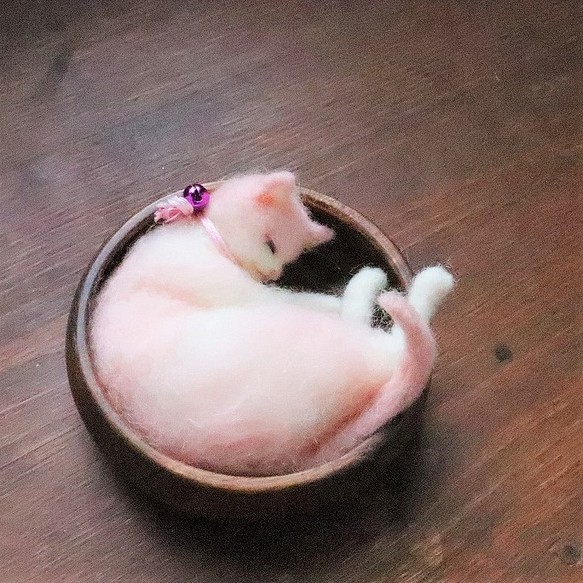木のカップ猫　いちご　Φ10cm 1枚目の画像